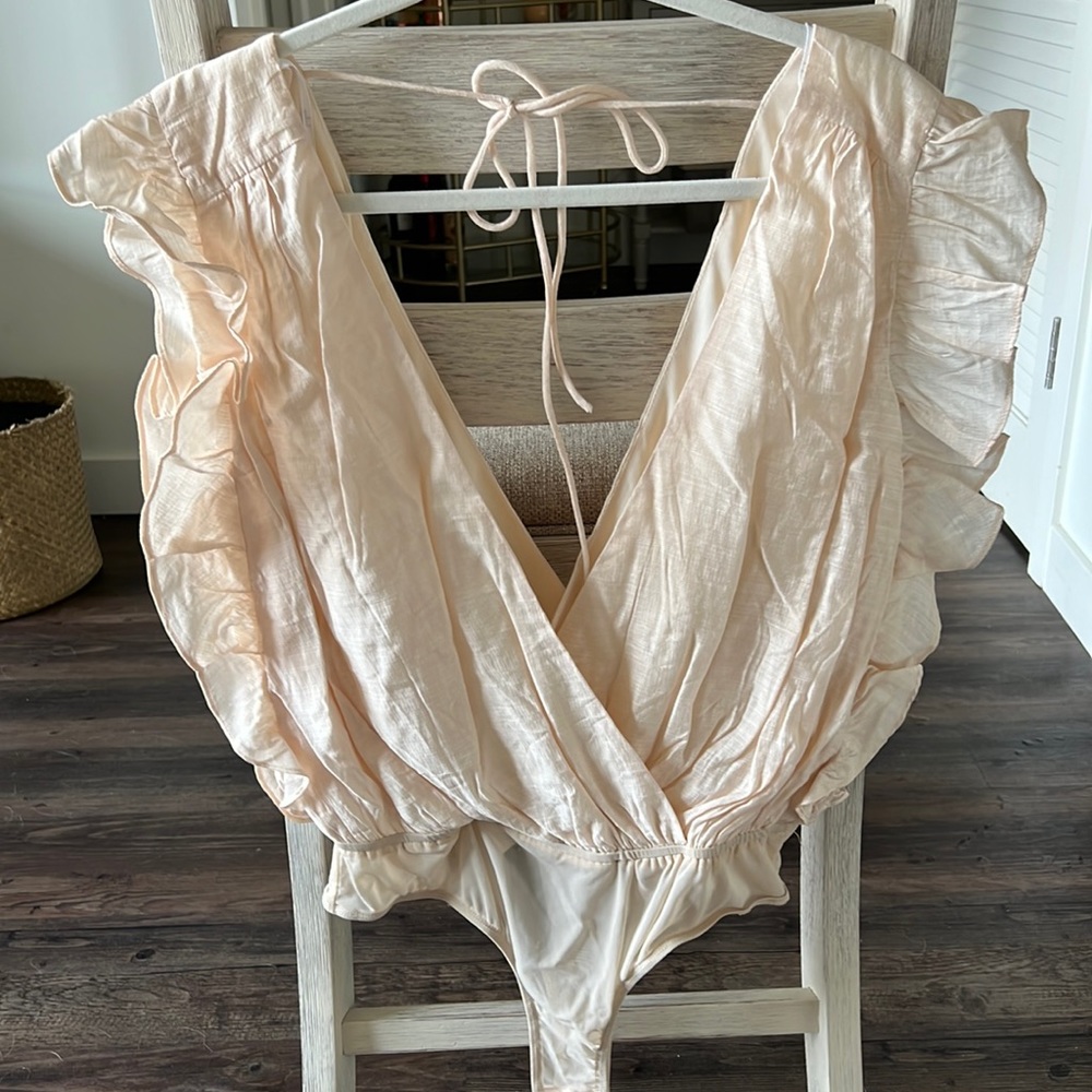 Cream Bodysuit Blouse with Ruffle Sleeve